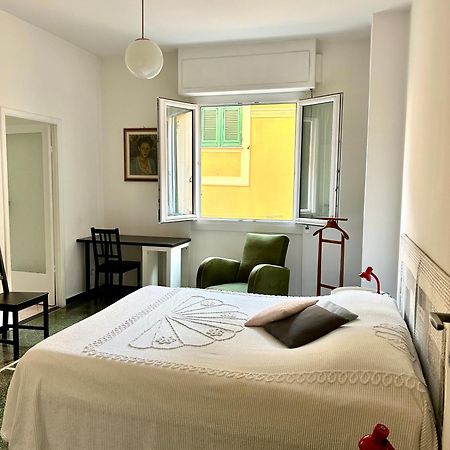 Il Mughetto In Pieno Centro Con Aria Condizionata Apartment Rapallo Bagian luar foto