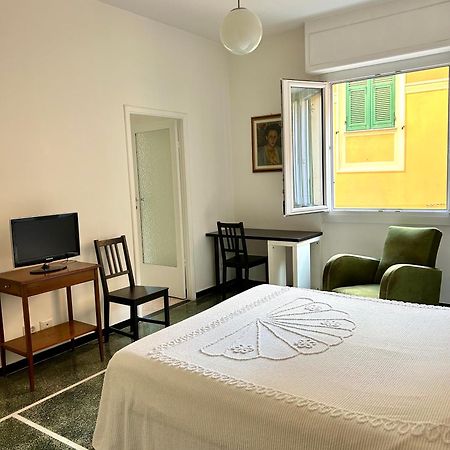 Il Mughetto In Pieno Centro Con Aria Condizionata Apartment Rapallo Bagian luar foto