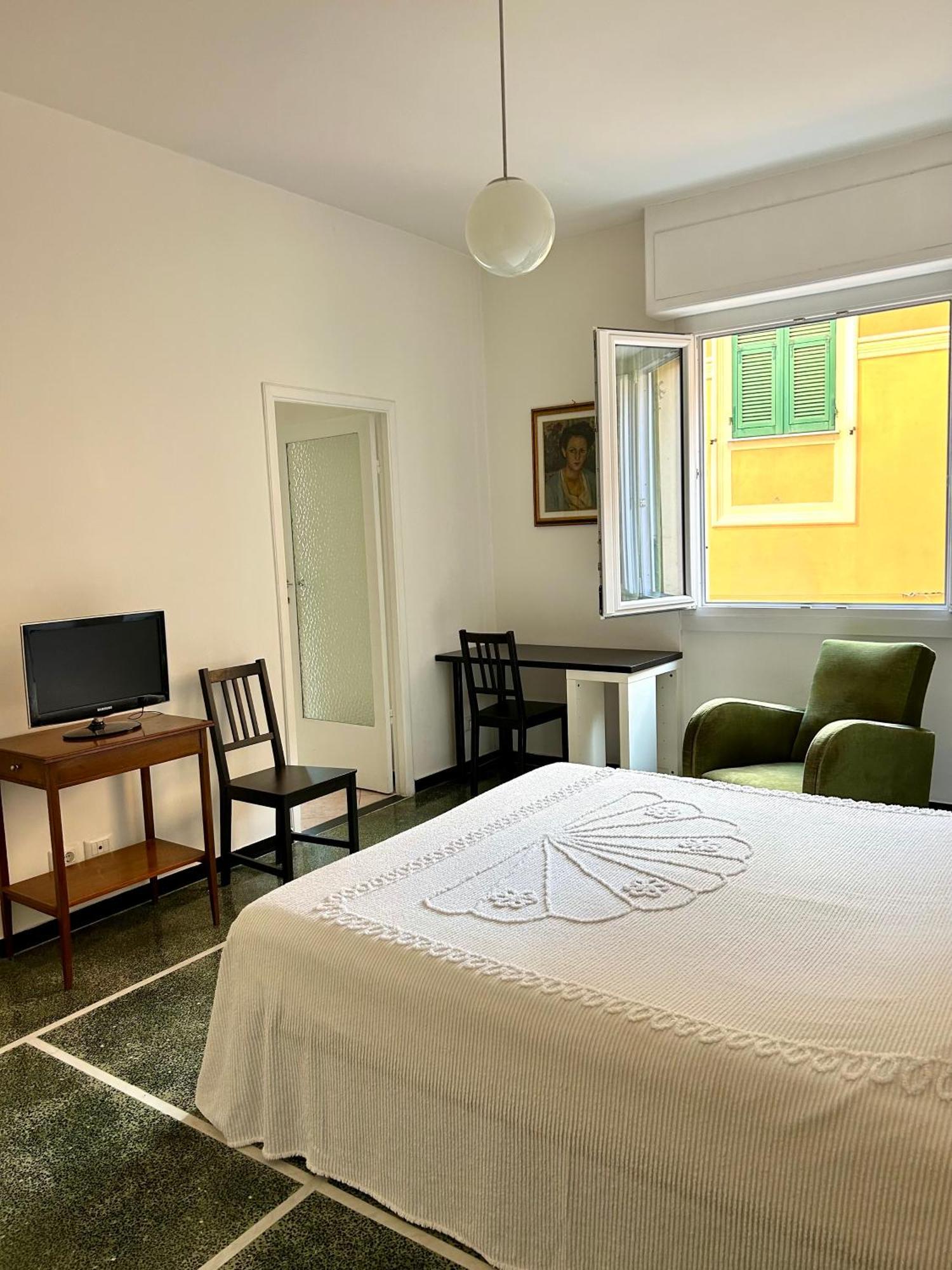 Il Mughetto In Pieno Centro Con Aria Condizionata Apartment Rapallo Bagian luar foto
